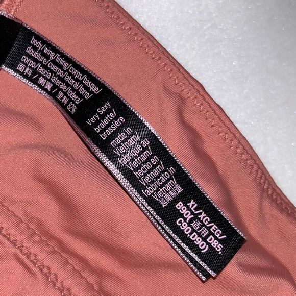 Victoria’s Secret Bralette Deep Metal V Plunge Triangle Adjustable Strap Pull on - Picture 7 of 7